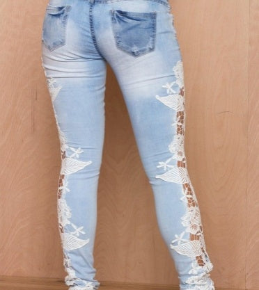 White Lace Decor Light Blue Denim Washed Women's Skinny Jeans