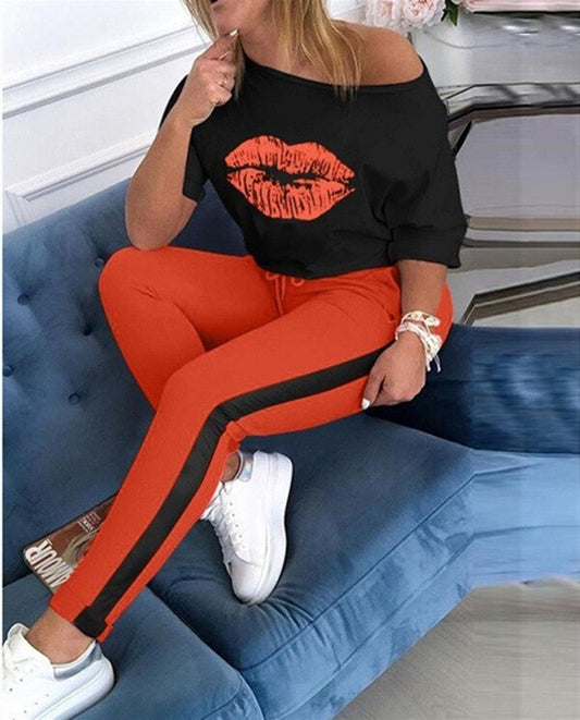 Lip Print Women's O-Neck Short Sleeve Top + Side Striped Leggings 2-Piece Set to 5X Plus Size