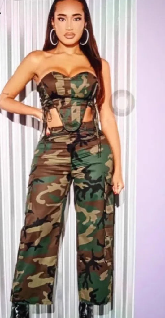Camoflauge Print Women's Strapless Tube Corset Top + Wide Leg Streetwear Cargo Pocketed Pants 2-Piece Set