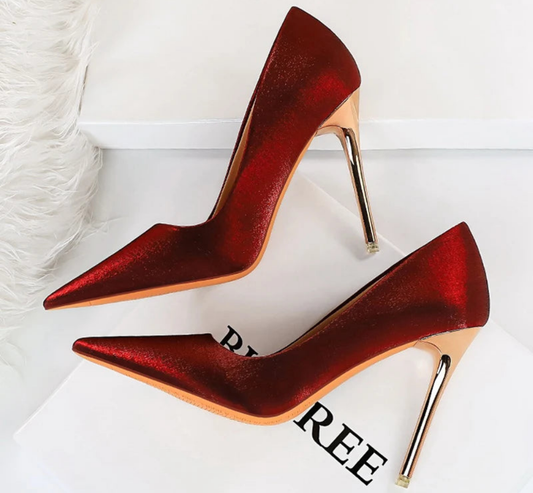Satin Cloth Women's Solid Color Gold Metal Stiletto Heel Wedding/Party Pumps