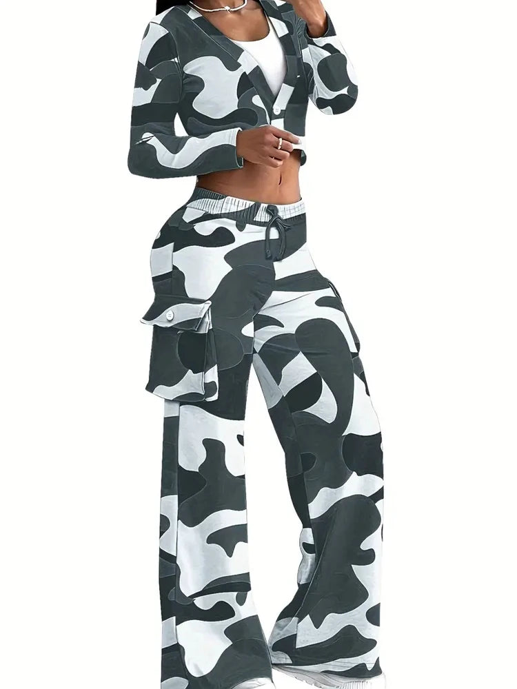 Colored Camoflauge Print Cropped Button-Up Jacket & Cargo Pocketed Elastic Waist Wide Leg Sweatpants Women's Tracksuit