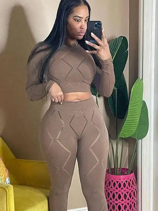 Knitted Geometric Pattern Long Sleeve Crop Top + Matching Biker Shorts Women's Solid Color 2-Piece Set