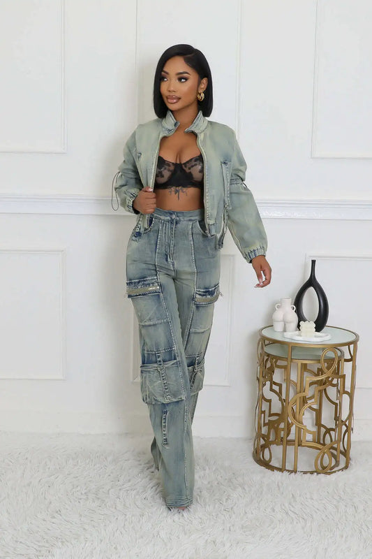 Stretch Faded Denim Women's Long Sleeve Zipper Jean Jacket + Cargo Multi-Pocket Straight Denim Jeans 2-Piece Set