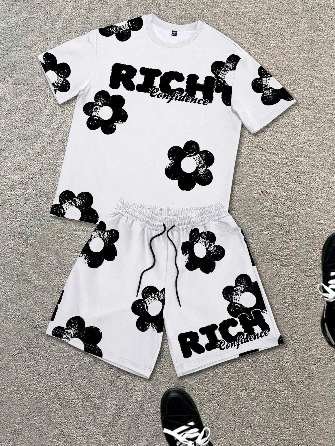 Men's Flower Print O-neck Short Sleeve T-Shirt + Elastic Waist Shorts 2-Piece Set