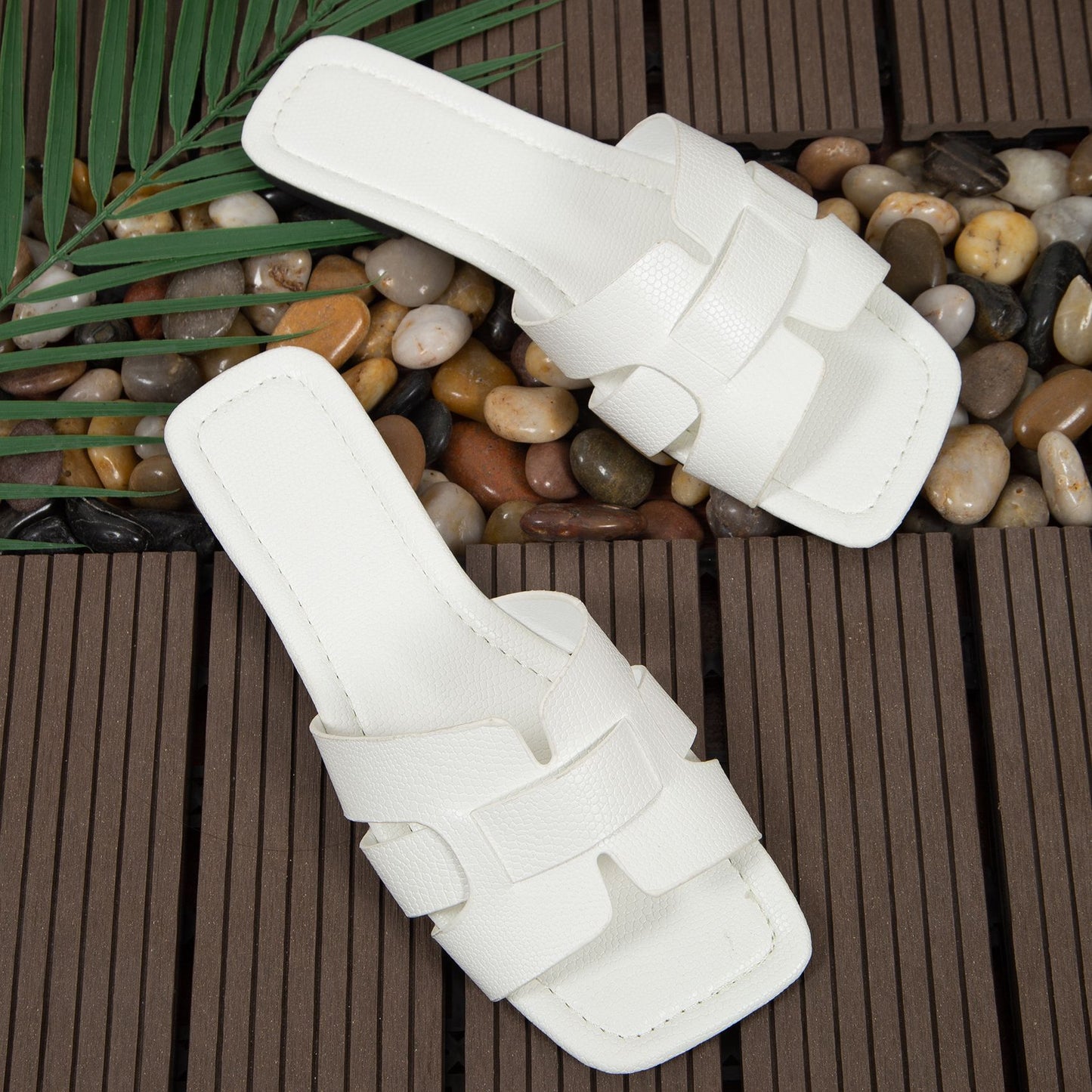 Square Toe Women's Solid Color Hollow-Out Flat Flip-Flop Sandals