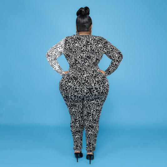 Black/White Letter Print Deep V-Neck Women's Long Sleeve Jumpsuit to 5X Plus Size