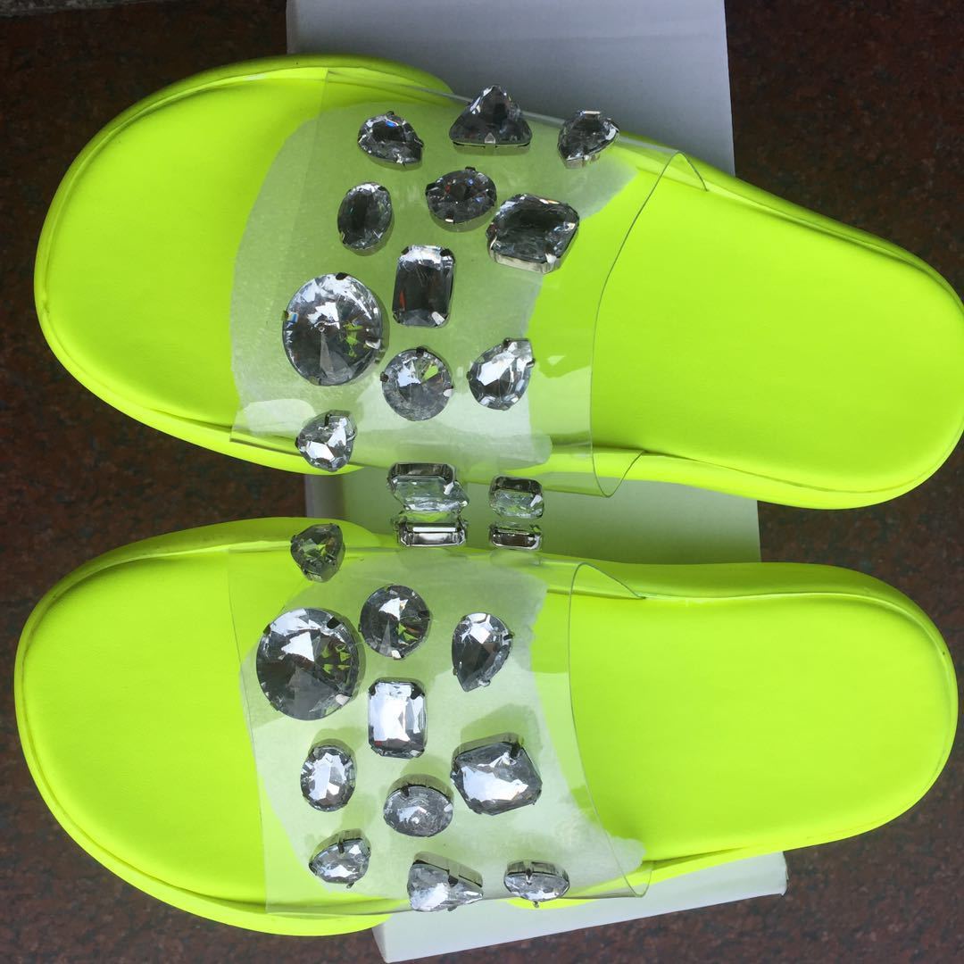 Big Rhinestone Crystal  Glitter Design Open Toe Women's Flip-Flop Flat Sandals