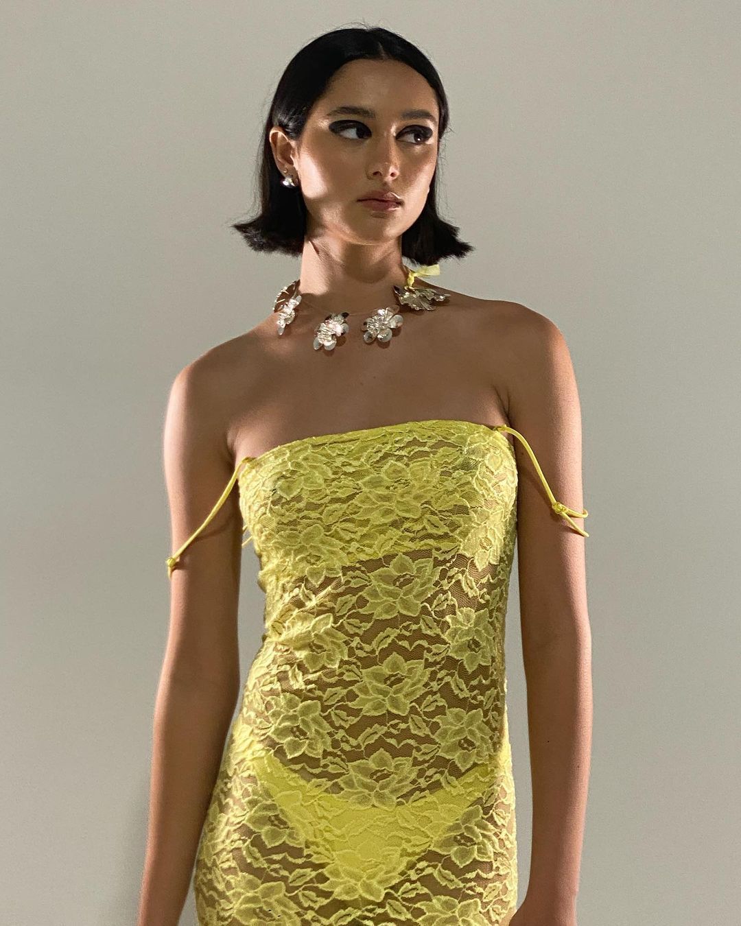 Lace Flower Collar Design Transparent Mesh Sleeveless Spaghetti Strap Formal Maxi Dress