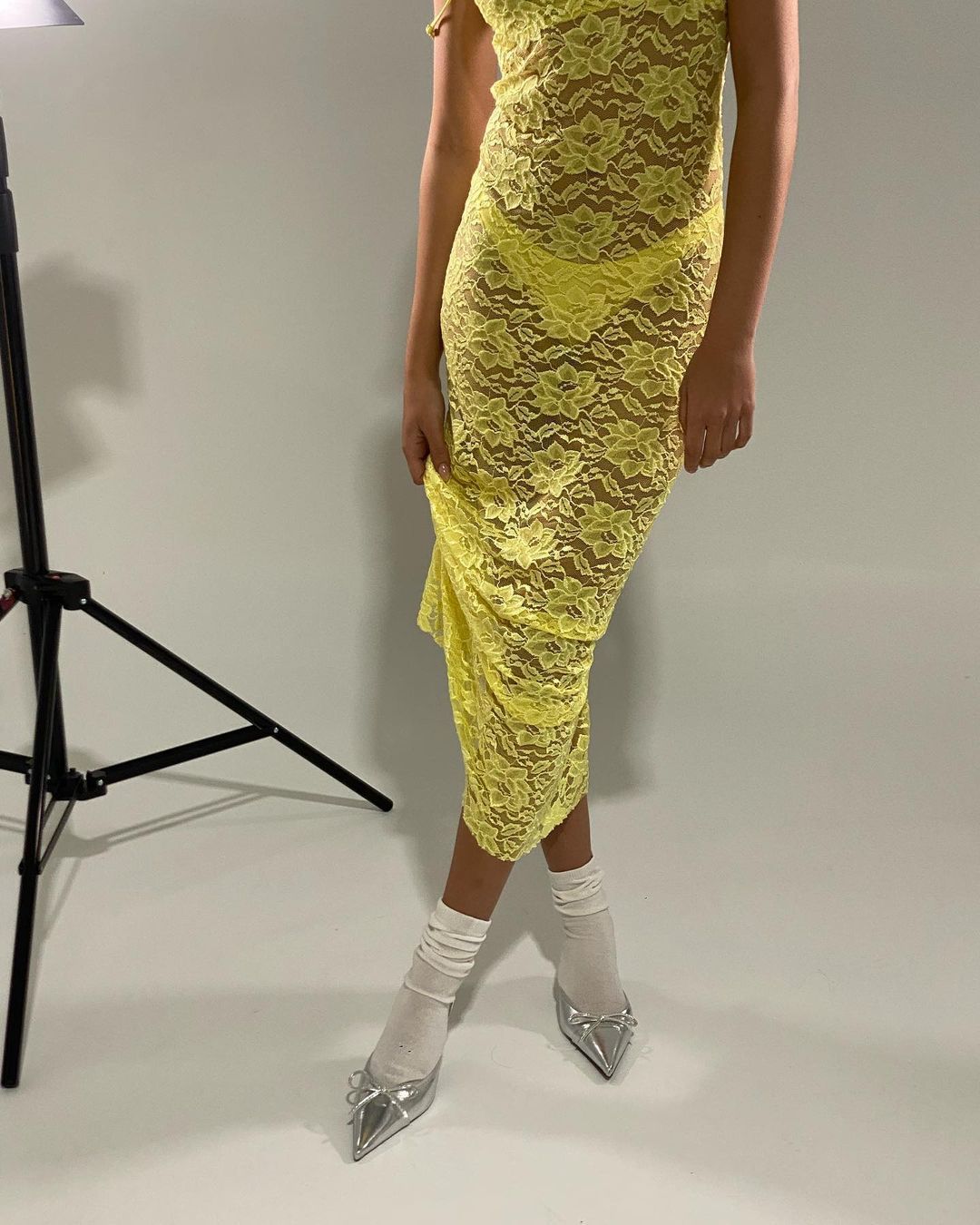 Lace Flower Collar Design Transparent Mesh Sleeveless Spaghetti Strap Formal Maxi Dress