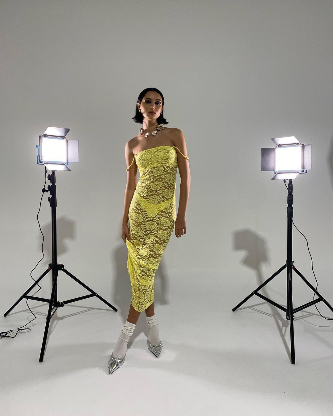 Lace Flower Collar Design Transparent Mesh Sleeveless Spaghetti Strap Formal Maxi Dress