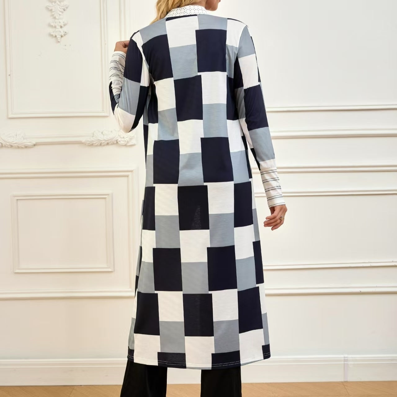 Colorblock Black/White/Grey Checker Print Long Sleeve Women's Open Maxi Cardigan Sweater