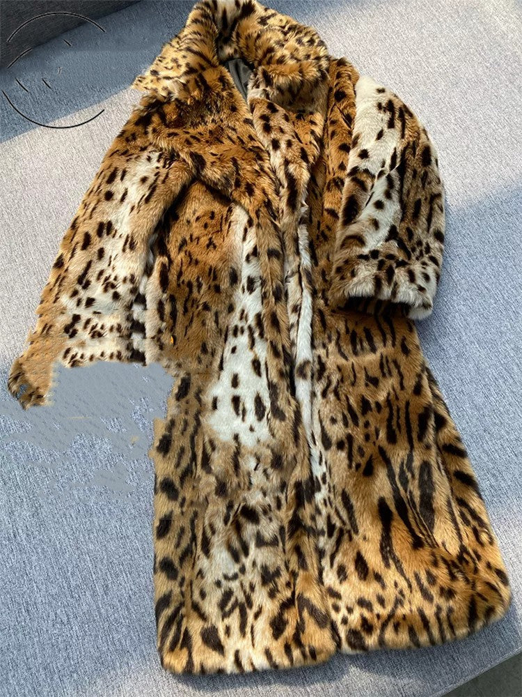 Womens Fashion Fur-trimmed Blazer With A Tailored Collar