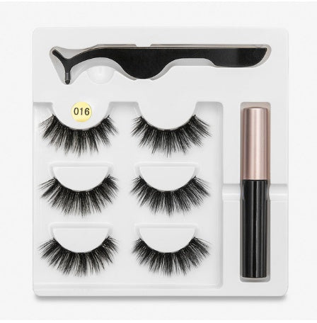 Pair Of Eyelash Extensions w/ Magnets