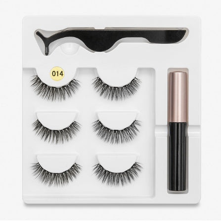 Pair Of Eyelash Extensions w/ Magnets