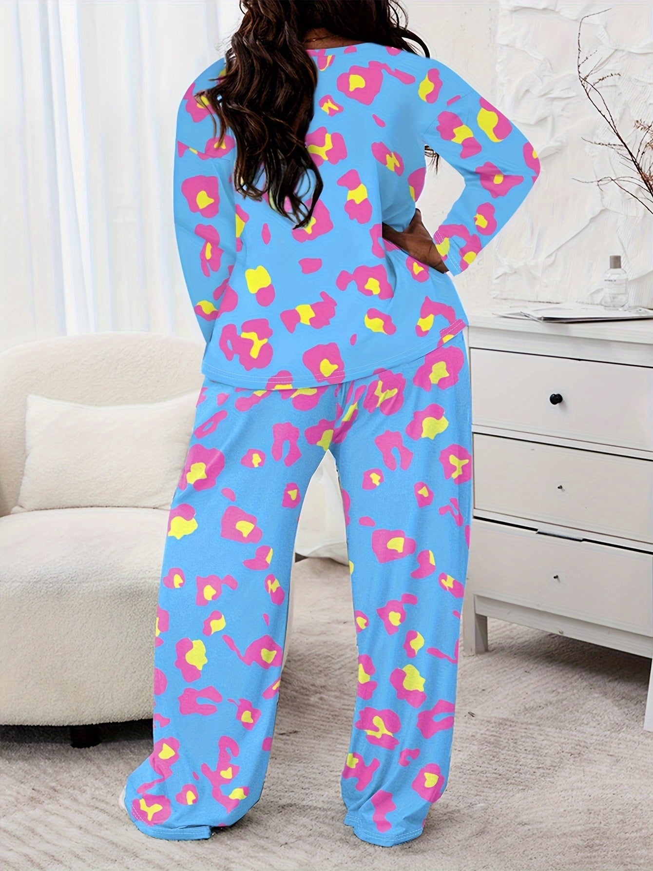 Leopard Print Women's Long Sleeve O-Neck T-Shirt & Lounge Pants Pajama 2-Piece Set