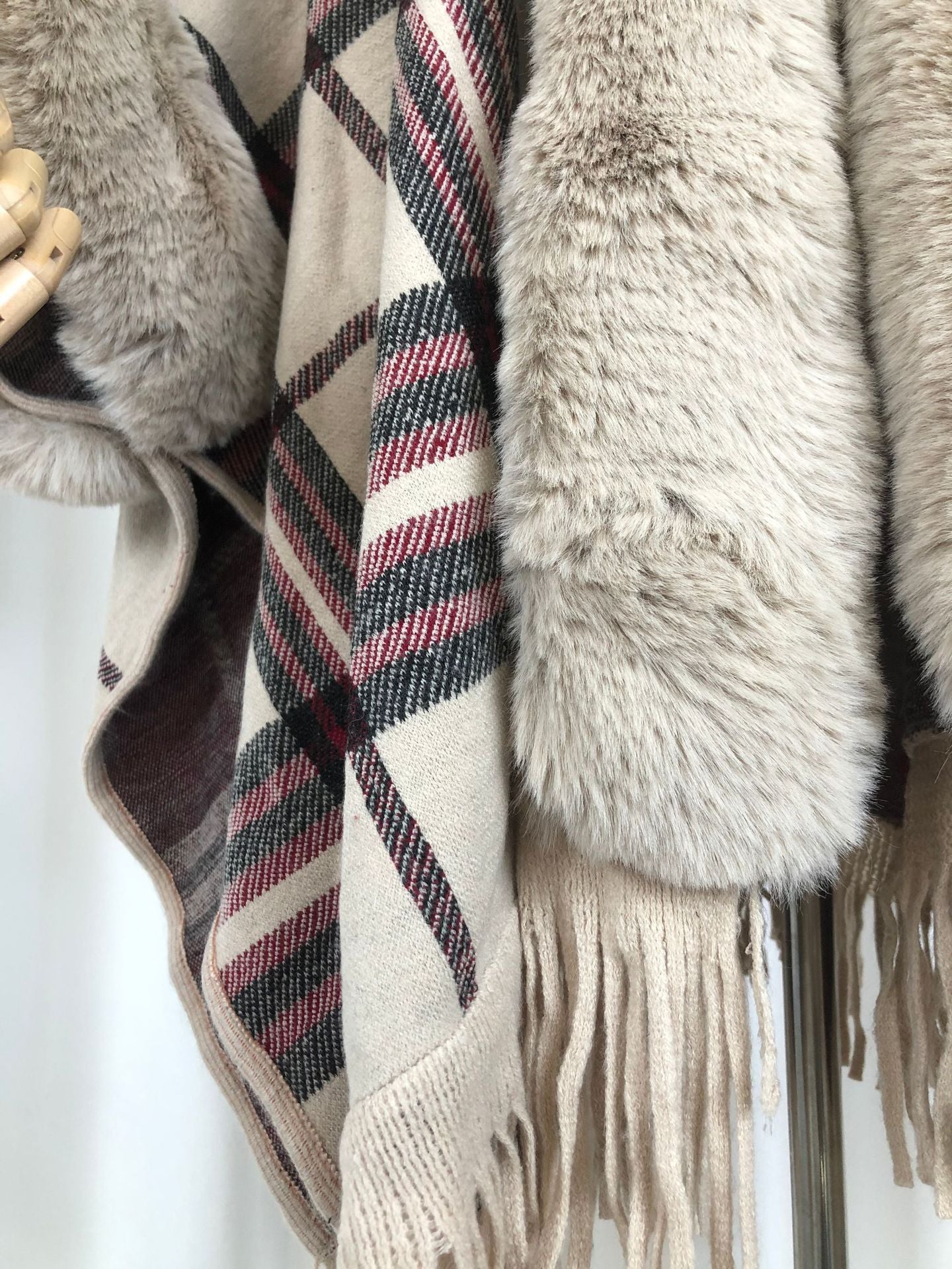 Plaid Tassel Fringe Design Women's Open Cardigan Shawl  Sweater