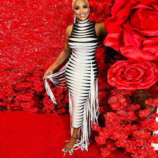 Striped Black/White Colorblock Hanging Tassel Fringe Design Sleeveless Maxi Dress