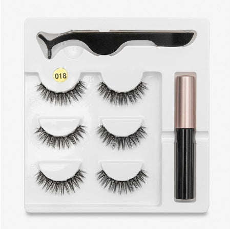 Pair Of Eyelash Extensions w/ Magnets