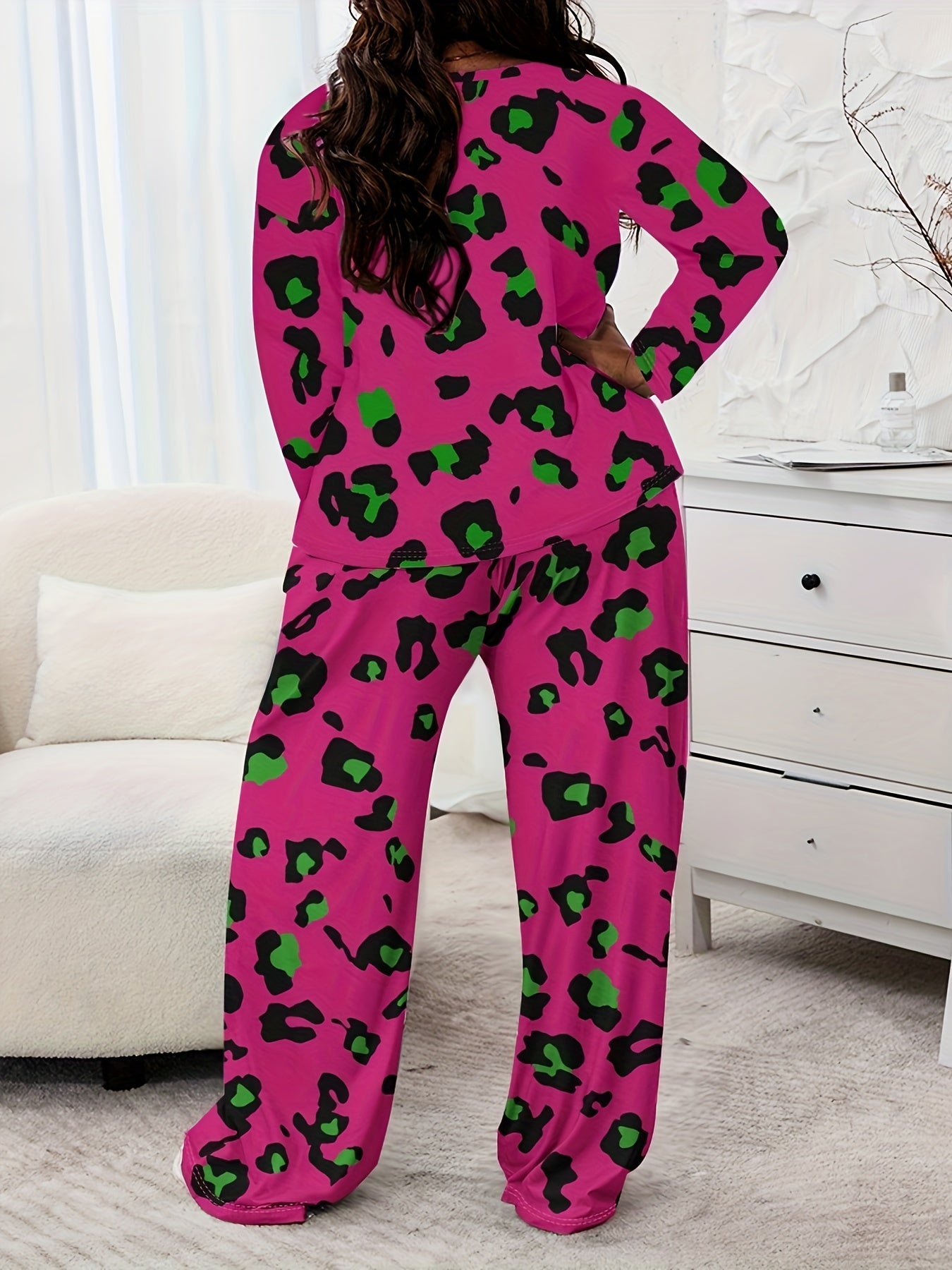 Leopard Print Women's Long Sleeve O-Neck T-Shirt & Lounge Pants Pajama 2-Piece Set