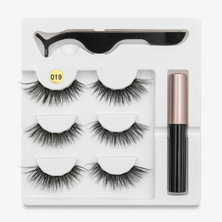 Pair Of Eyelash Extensions w/ Magnets
