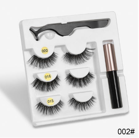 Pair Of Eyelash Extensions w/ Magnets