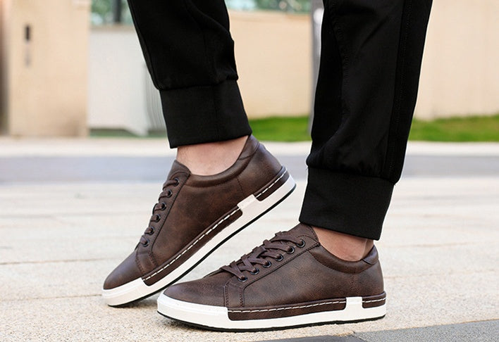 Men's PU Leather Handmade Lace-Up Solid Color Sneakers