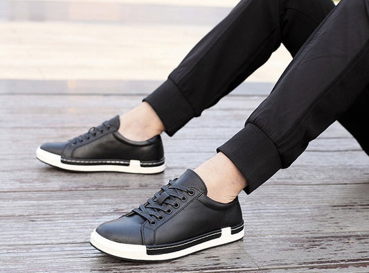 Men's PU Leather Handmade Lace-Up Solid Color Sneakers