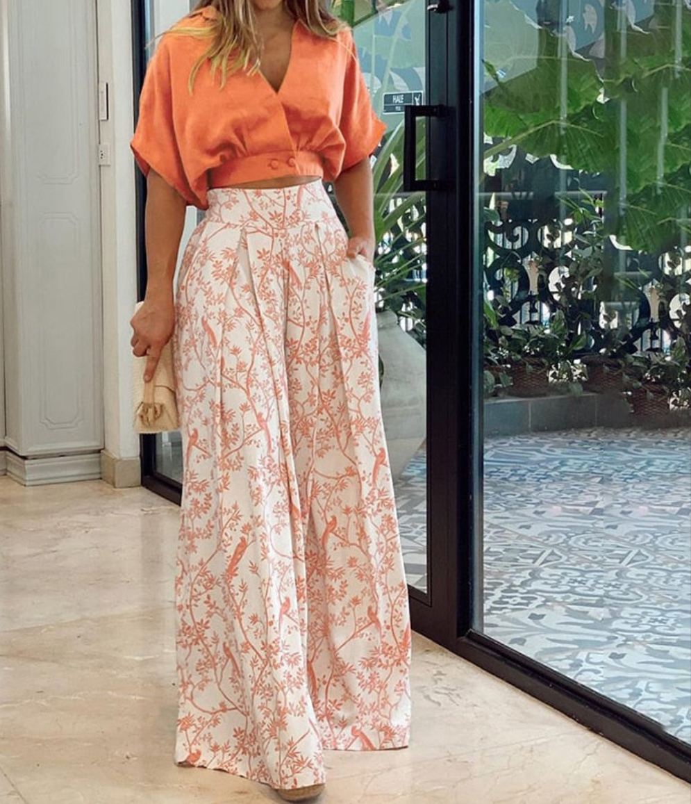 Solid Short Sleeve V-Neck Blouse + Floral Print Wide Leg Pants 2-Piece Set