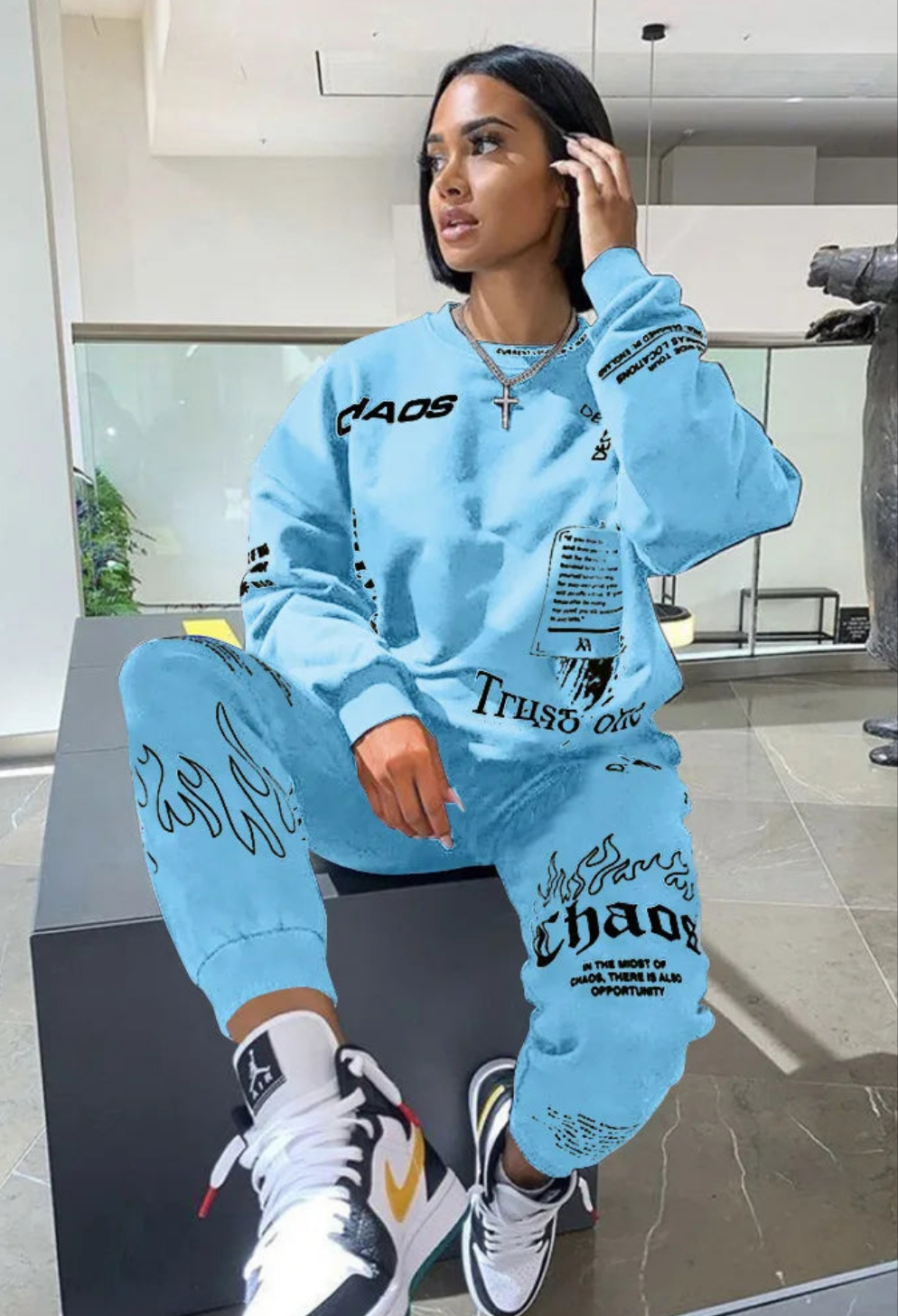 Flame Graffiti Letter Print O-Neck Long Sleeve Sweatshirt + Sweatpants Women's Tracksuit