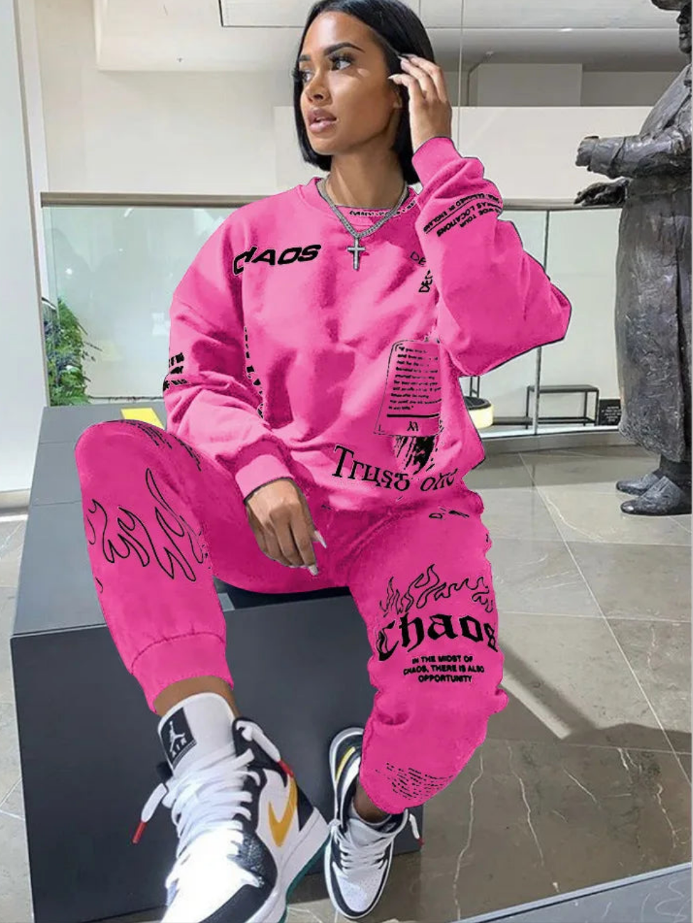 Flame Graffiti Letter Print O-Neck Long Sleeve Sweatshirt + Sweatpants Women's Tracksuit