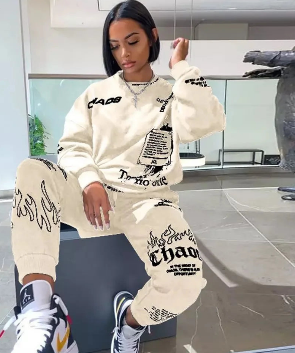 Flame Graffiti Letter Print O-Neck Long Sleeve Sweatshirt + Sweatpants Women's Tracksuit