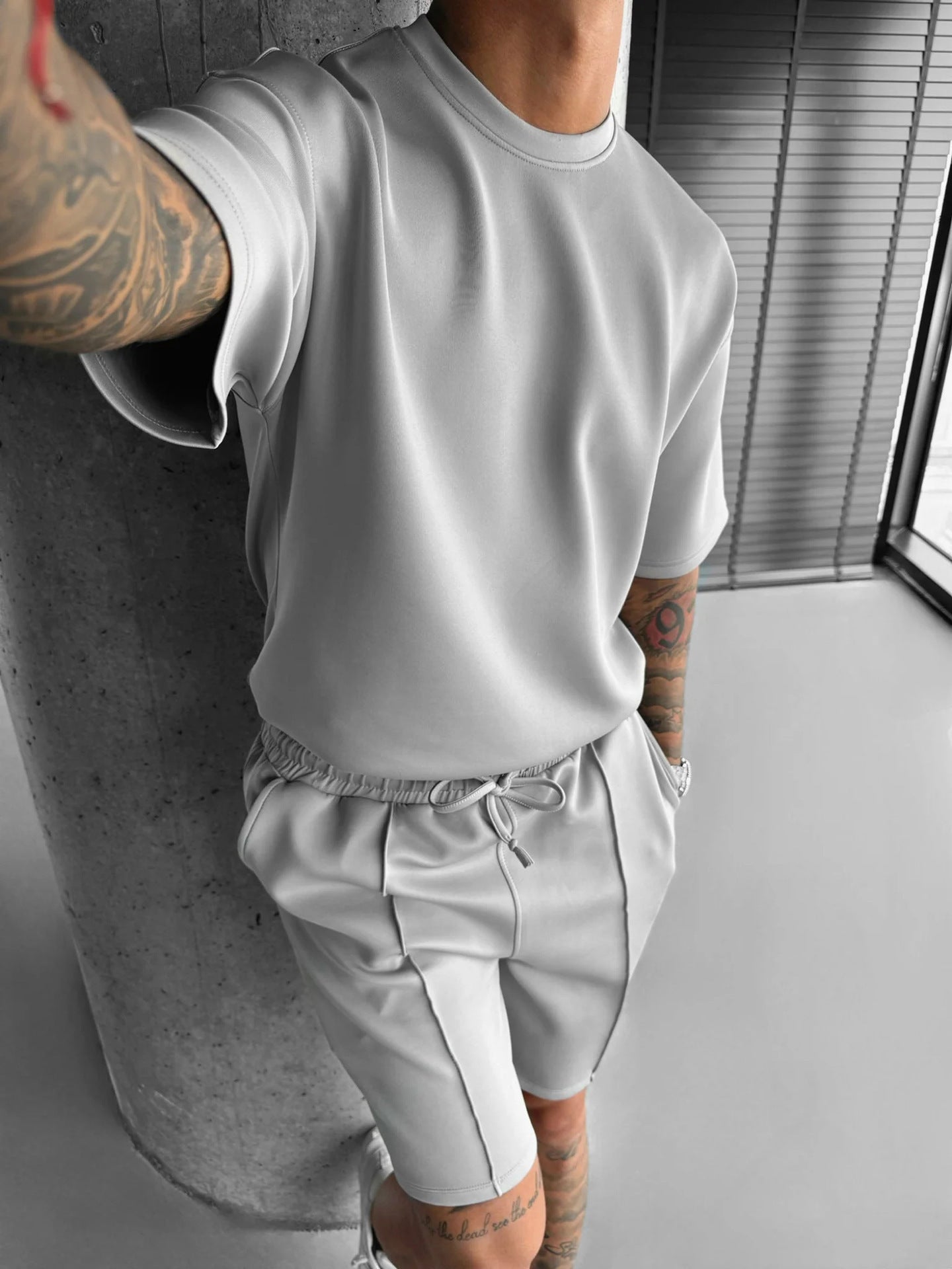 Men's Solid Color Short Sleeve O-Neck T-Shirt + Shorts 2-Piece Set