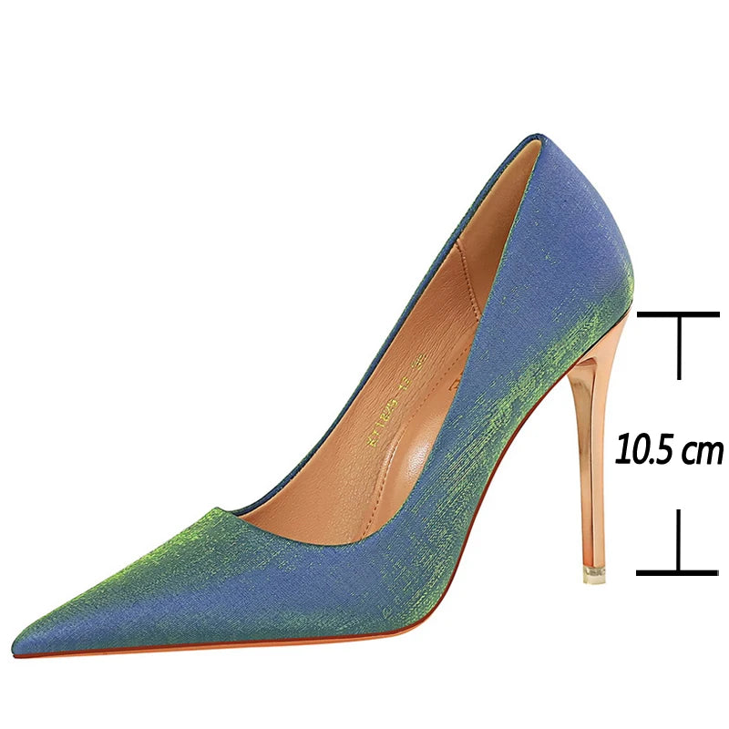 Satin Cloth Women's Solid Color Gold Metal Stiletto Heel Wedding/Party Pumps