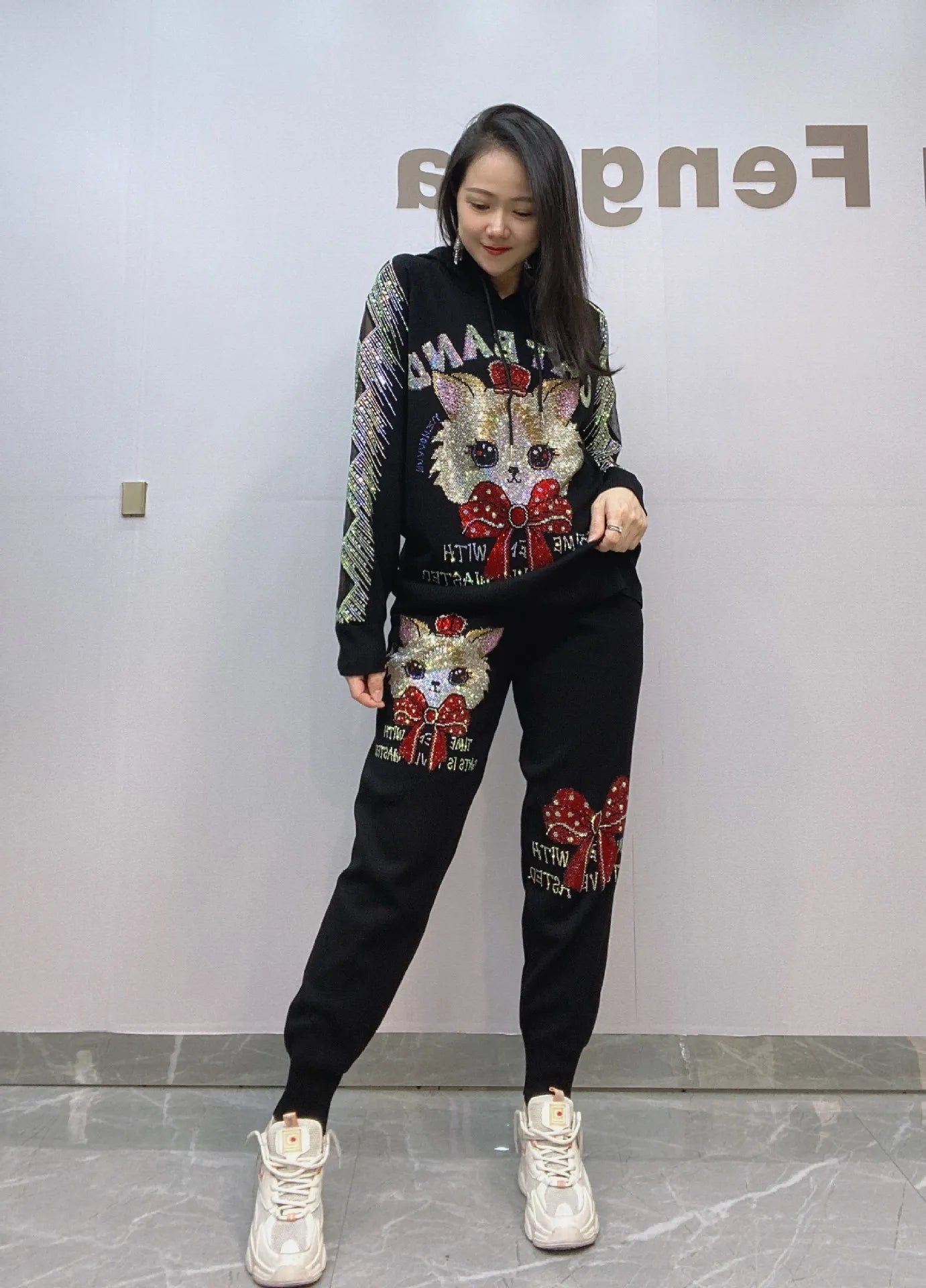 Rhinestone Metallic Kitty Print Long Sleeve Women's Hoodie + Sweatpants Tracksuit