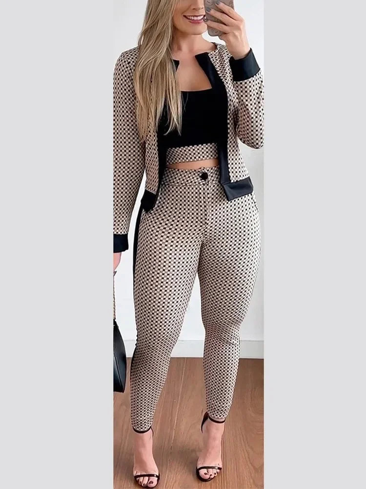 Geometric/Plaid Print Contrast Paneled Crop Blazer & Pants Ladies 2-Piece Suit