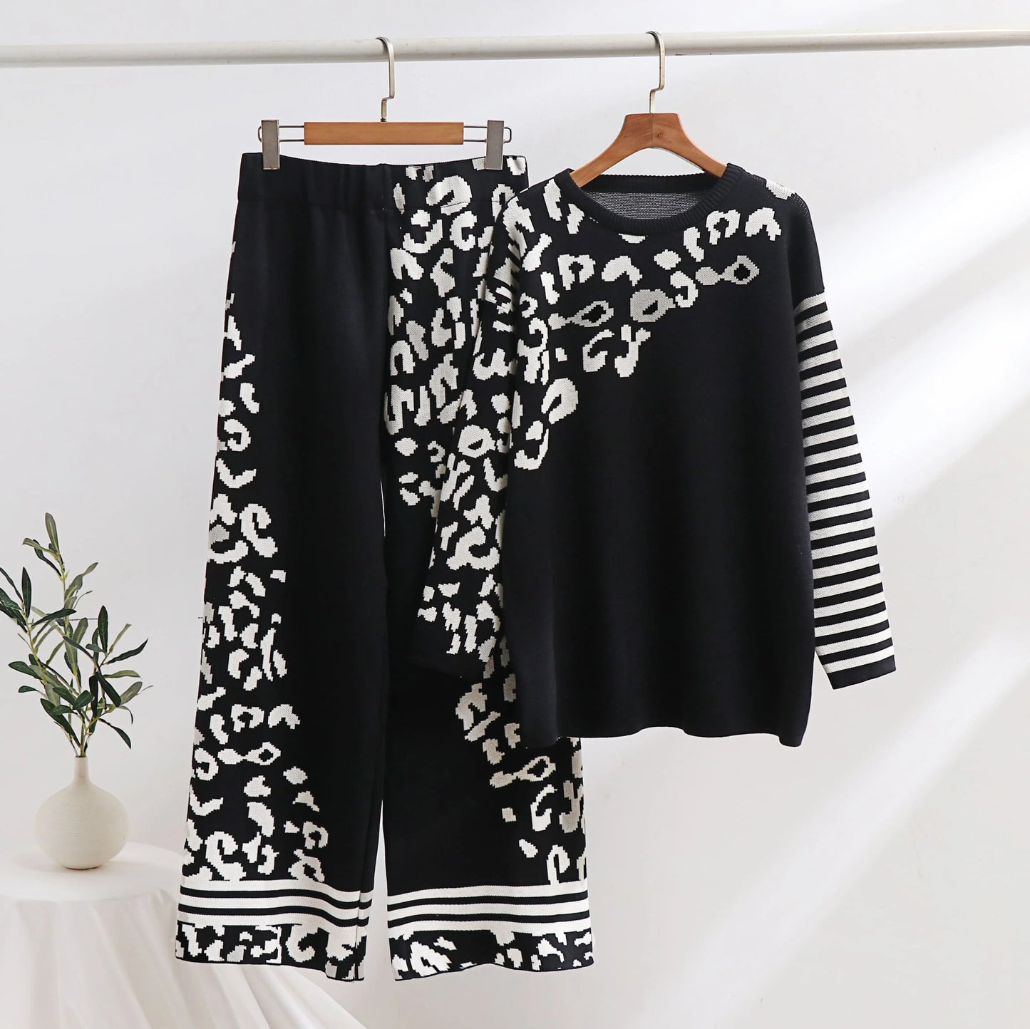 Leopard Print Jacquard Knitted Women's Loose Sweater Top + Straight Pants 2-Piece Set