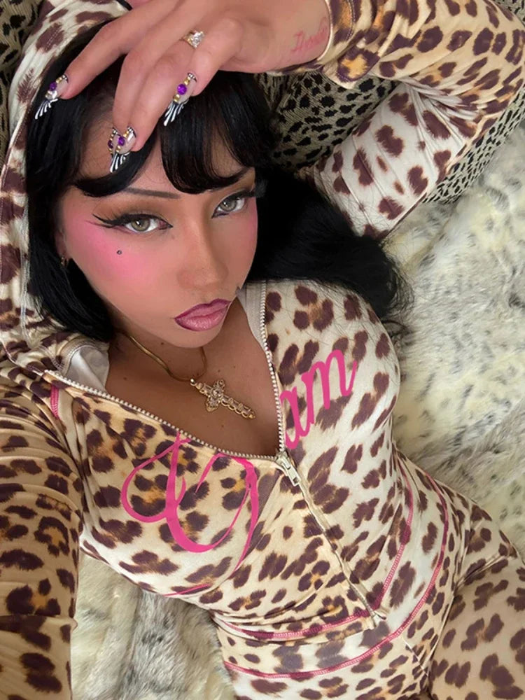 Skinny Leopard Letter Print Women's Crop Hoodie Zipper Jacket + Elastic Waist Flared Leg Stretch Pants Tracksuit