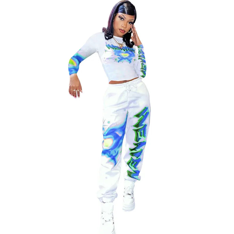 Grafitti Paint Graphic Print Long Sleeve Women's O-Neck Pullover Crop Top + Jogger Sweatpants 2-Piece Set