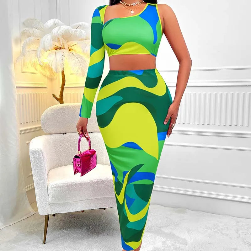 Asymmetrical Swirl Print One Sleeve Crop Top & High Waist Split Midi Skirt 2-Piece Set