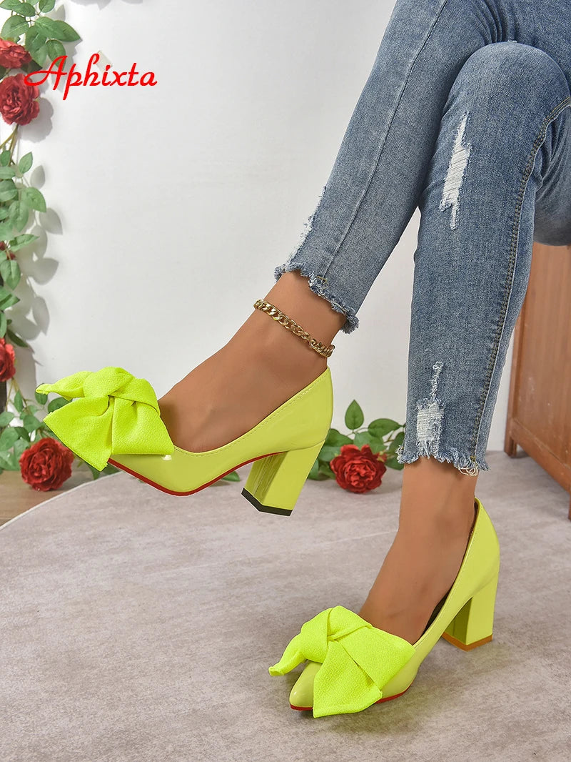 Oversized Butterfly Knot Bow Flower Design Patent Leather Square Heel Women's Pumps