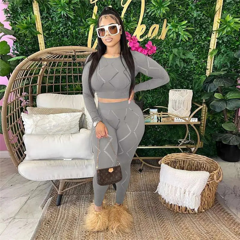 Knitted Geometric Pattern Long Sleeve Crop Top + Matching Biker Shorts Women's Solid Color 2-Piece Set