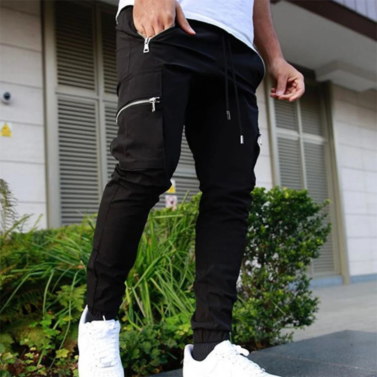 Men's Zipper Pocket Design Drawstring Solid Cargo Pants