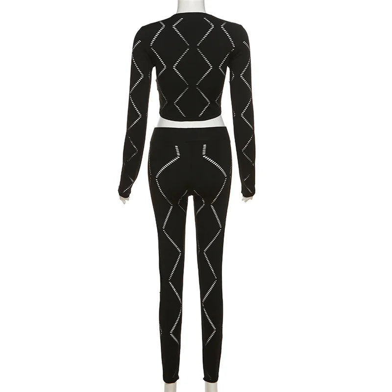 Knitted Geometric Pattern Long Sleeve Crop Top + Matching Biker Shorts Women's Solid Color 2-Piece Set