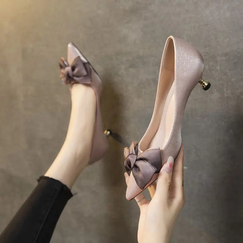 Butterfly Knot Pointed Toe Bowtie Stiletto Low Heel Pumps