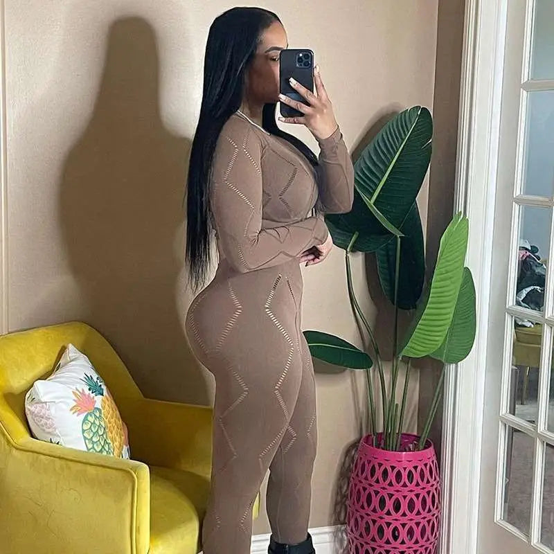 Knitted Geometric Pattern Long Sleeve Crop Top + Matching Biker Shorts Women's Solid Color 2-Piece Set