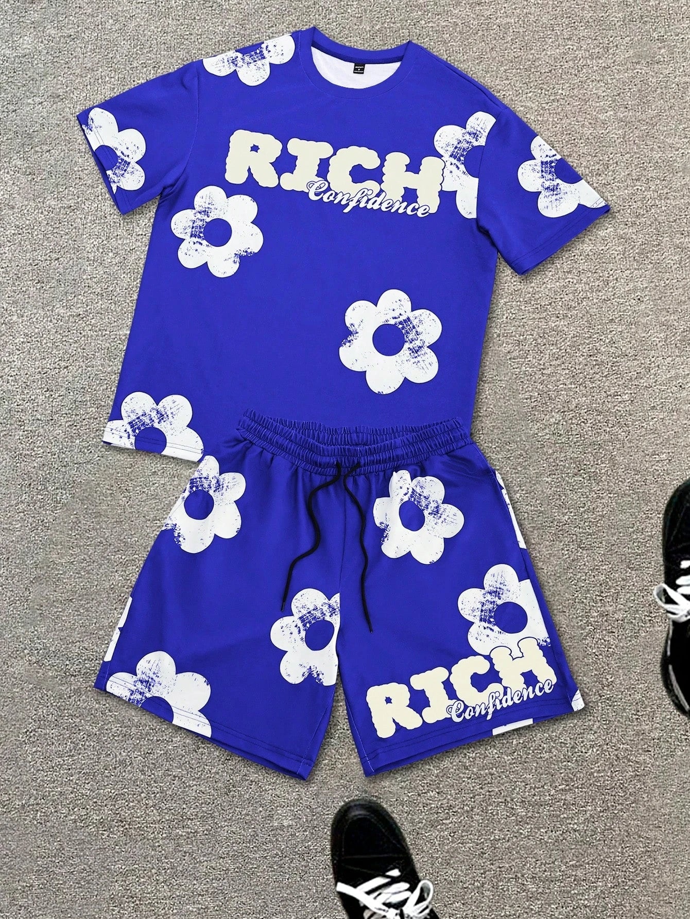 Men's Flower Print O-neck Short Sleeve T-Shirt + Elastic Waist Shorts 2-Piece Set