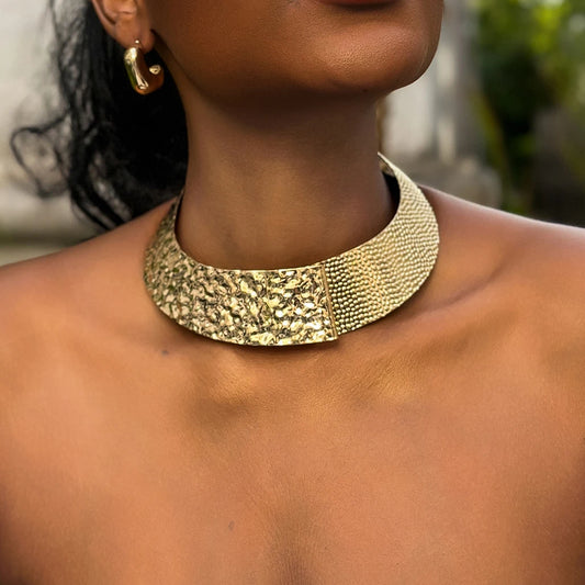 Exaggerated Fold Metal Wire Gold Choker Necklace