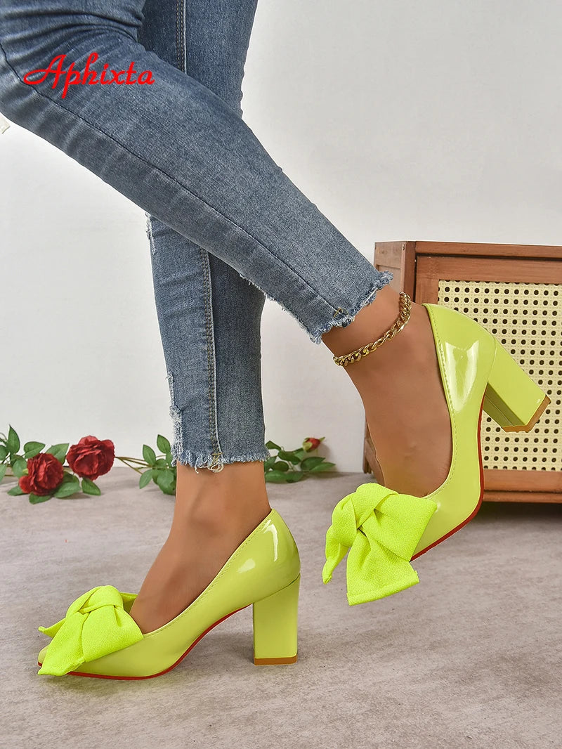 Oversized Butterfly Knot Bow Flower Design Patent Leather Square Heel Women's Pumps