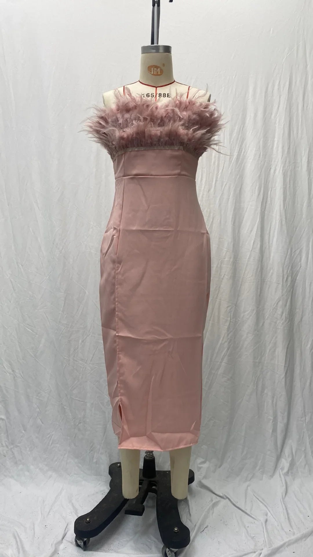 2024 New Cross-border Spring Summer Women's Fashion Tank Feather Dress Elegant Slimming Arm-covering Gown For Banquets