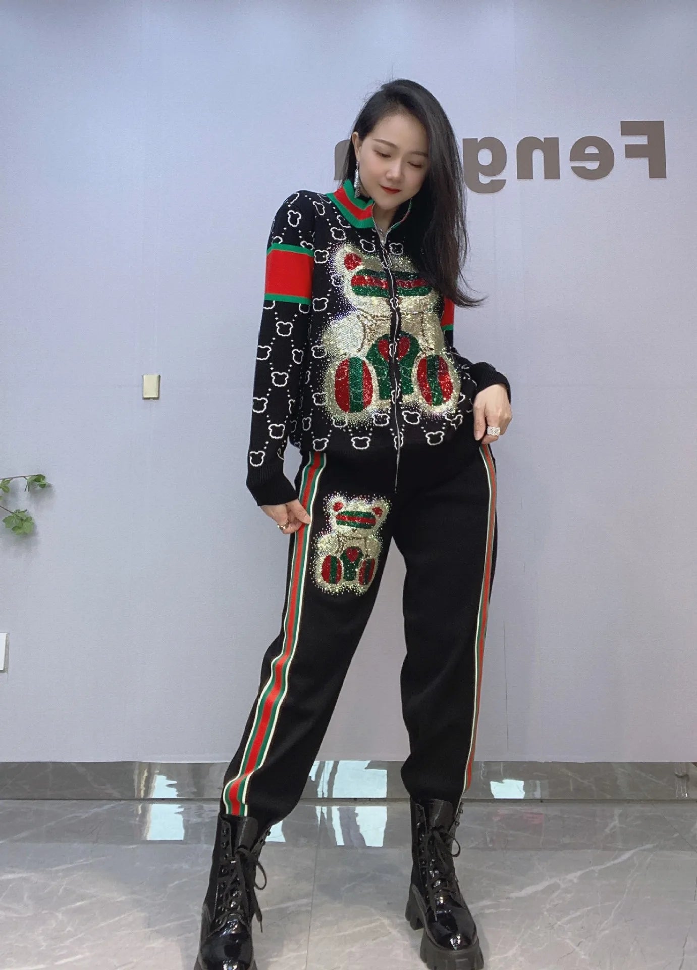 Glitter Sequin Hip-Hop Teddy Bear Print Zipper O-Neck Women's Jacket + Drawstring Side Striped Sweatpants Tracksuit